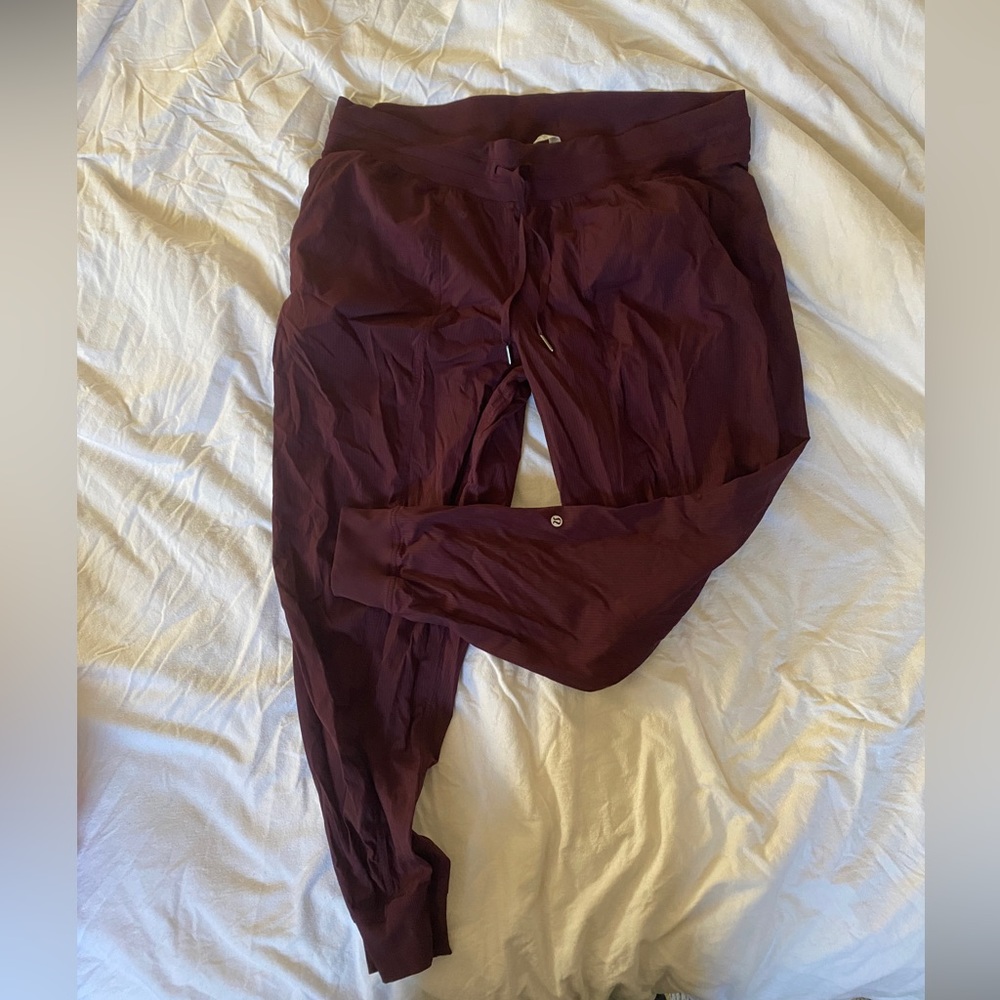Lululemon dance jogger